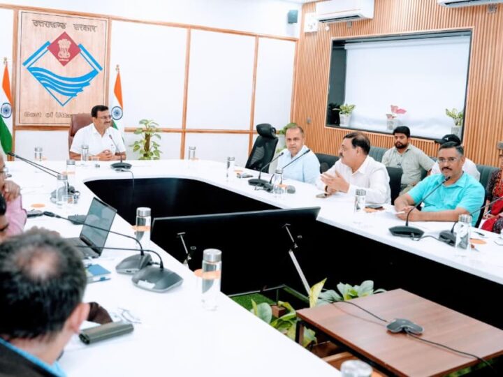 प्रदेशभर में स्वतंत्रता दिवस का हो भव्य आयोजन – मुख्य सचिव आनन्द बर्द्धन
