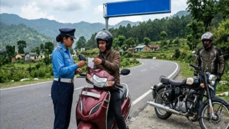 बाइक का लाइसेंस दिखाकर स्कूटी चलाना पड़ेगा महंगा, उत्तराखण्ड में नया नियम लागू