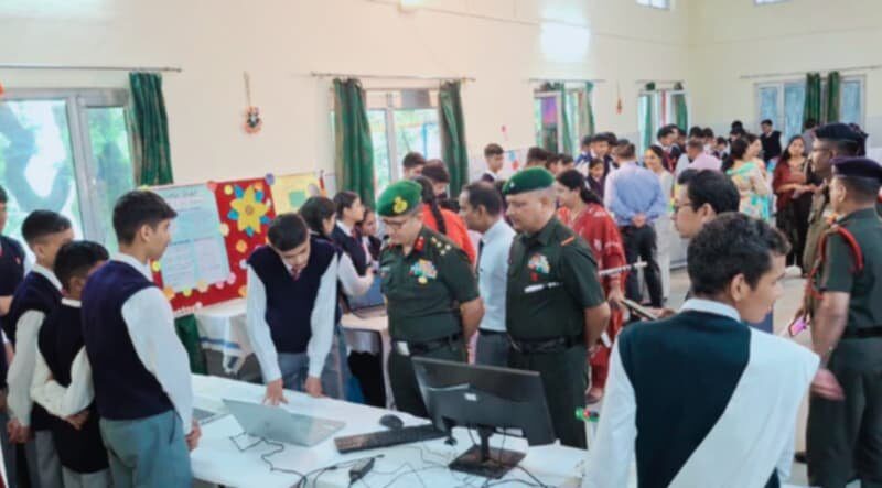 आर्मी पब्लिक स्कूल लैंसडाउन में विज्ञान प्रदर्शनी का आयोजन