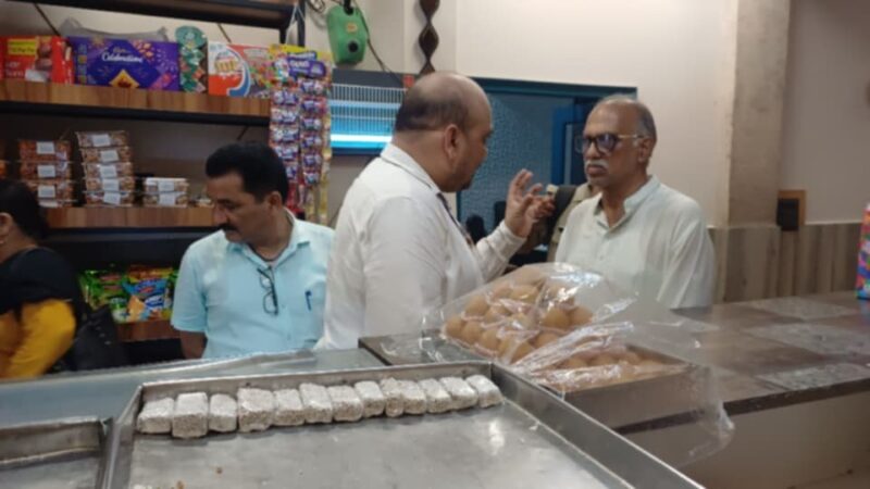 कोटद्वार और श्रीनगर में मिठाई की दुकानों पर खाद्य सुरक्षा विभाग की छापेमारी