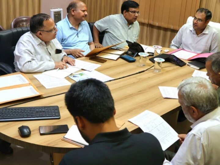 एसआईआर में हर पात्र मतदाता का नाम जोड़ना प्राथमिकता – डीएम