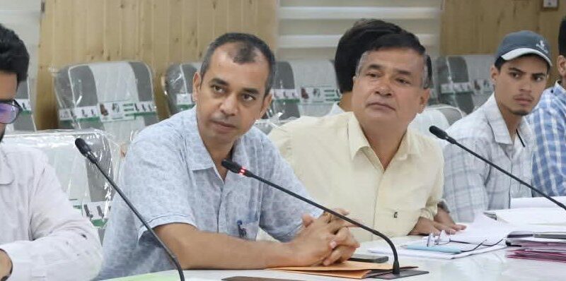 सहायक नदियों में प्लास्टिक और सीवेज का प्रवाह रोकने पर जोर