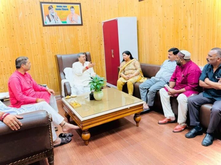 नगर निगम परिवार की एकता सर्वोपरि, आपसी संवाद से होगा हर मतभेद का समाधान – महापौर सौरभ थपलियाल