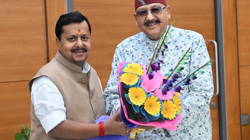 कैबिनेट मंत्री सतपाल महाराज ने भाजपा के राष्ट्रीय अध्यक्ष नितिन नबीन से की शिष्टाचार भेंट