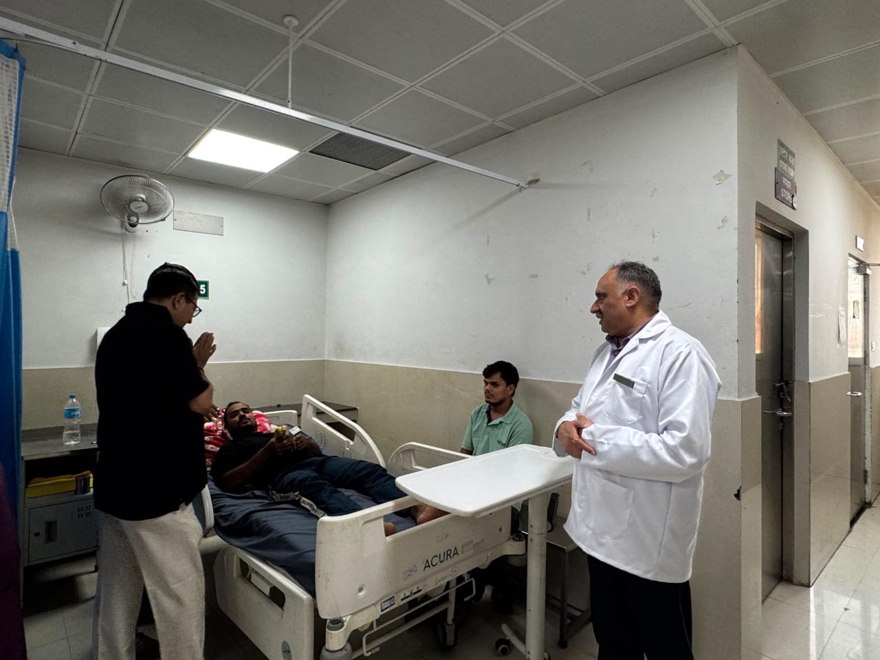 सांसद माला राज्य लक्ष्मी शाह का जन्मदिवस सेवा और संवेदना के साथ मनाया, कोरोनेशन व रायपुर अस्पताल में मरीजों को फल वितरित कर शीघ्र स्वस्थ होने की कामना