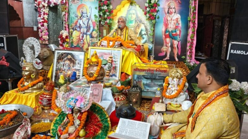 धर्मपुर के प्राचीन शिव मंदिर में शिव महापुराण कथा के तृतीय दिवस पर आचार्य सुभाष जोशी ने बताया – संयम, त्याग और तपस्या से ही होती है सिद्धि की प्राप्ति