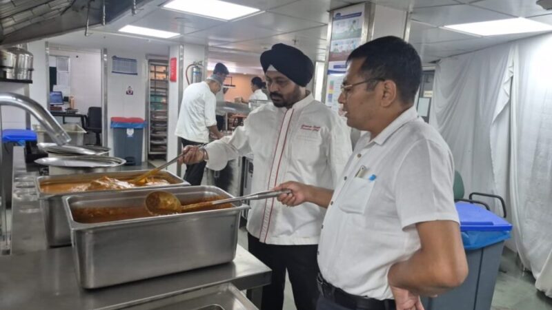 सीएम धामी के निर्देश पर एफडीए का बड़ा अभियान, दूध-पनीर समेत कई खाद्य पदार्थों के नमूने जांच को भेजे; होटल मधुवन, जेएसआर से सरोवर पोर्टिको तक छापेमारी, किचन से स्टोर तक खंगाली खाद्य सामग्री
