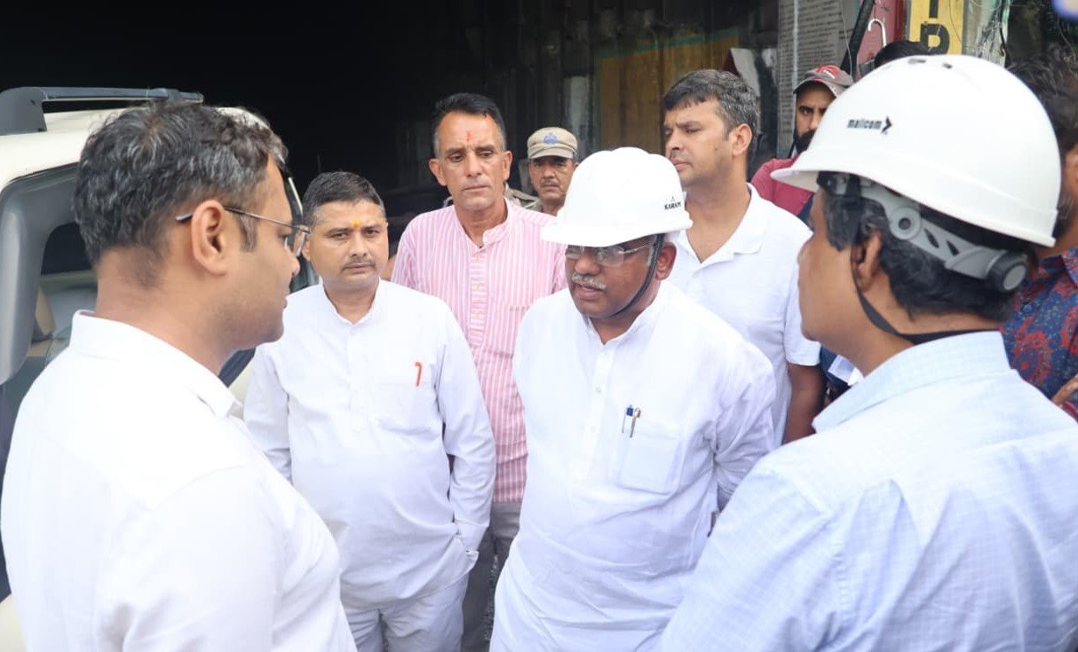 आपदा प्रबंधन मंत्री कौशिक ने लिया रेस्क्यू ऑपरेशन का जायजा