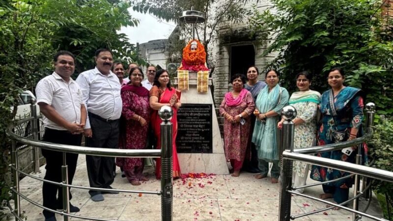 अमर शहीद जगदीश वत्स को श्रद्धांजलि, नवंबर में भव्य एलुमनाई मीट के आयोजन की तैयारियों पर चर्चा