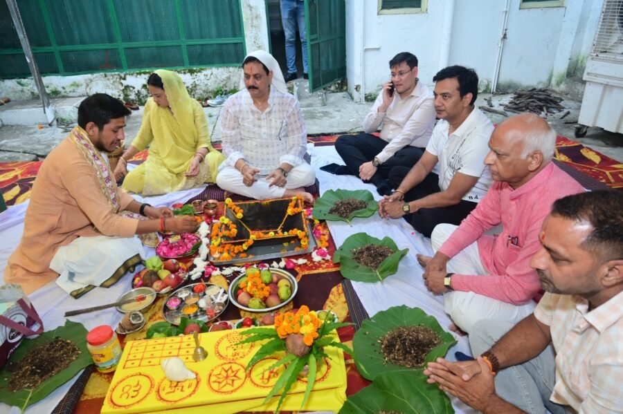सेवा भारती के बंसल फिजियोथेरेपी सेवा केंद्र का शुभारंभ, ‘नर सेवा नारायण सेवा’ का संदेश, आरएसएस के प्रांत प्रचारक डॉ. शैलेंद्र प्रताप ने किया उद्घाटन