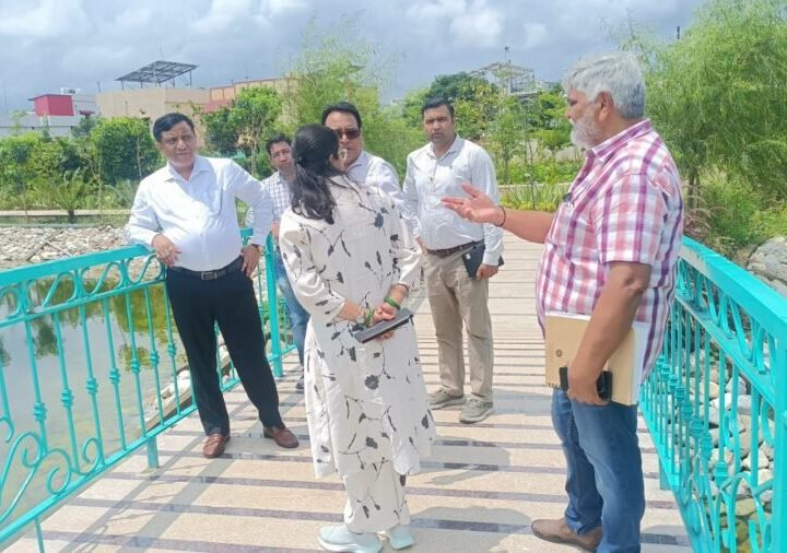 सीएम धामी के विजन को धरातल पर उतार रहा एमडीडीए, सिटी फॉरेस्ट के बाद मियांवाला में एक और पर्यावरणीय तोहफा, IAS बंशीधर तिवारी ने किया जल-सृष्टि पार्क का निरीक्षण, 8.63 करोड़ से संवरी जौहड़ की भूमि