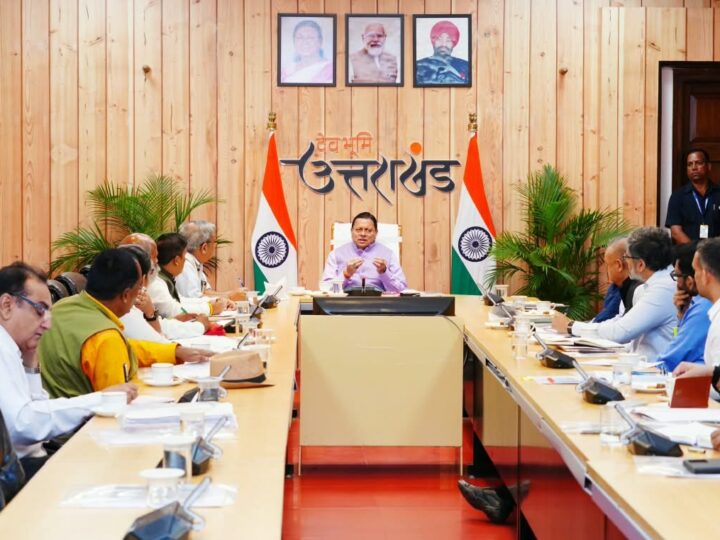 रिवर्स पलायन के लिए विभागीय योजनाओं का प्रभावी क्रियान्वयन करें सुनिश्चित – मुख्यमंत्री धामी