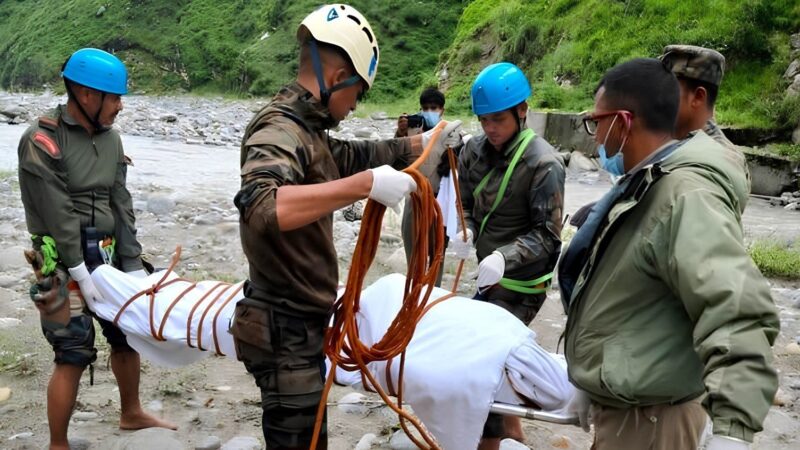 धौलीगंगा नदी किनारे मिला लापता चालक हवलदार पंकज का शव