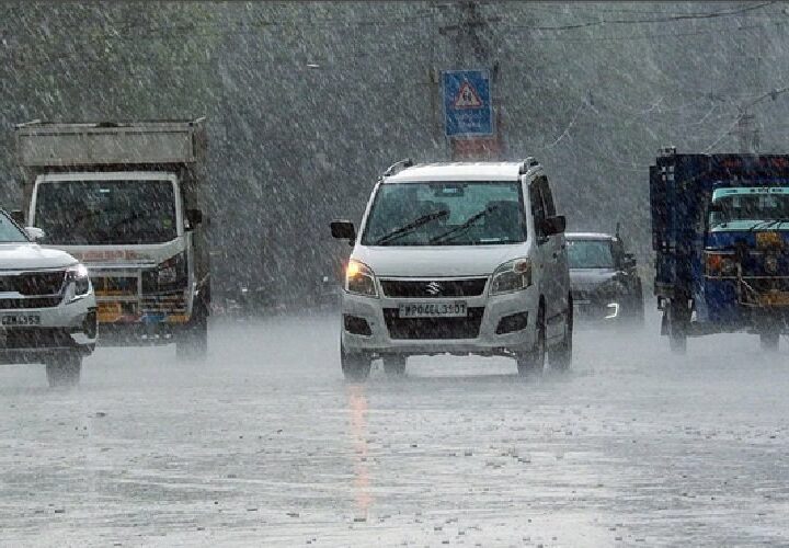 उत्तराखंड में 22 अगस्त तक बारिश का दौर, कई जिलों में भारी वर्षा का अलर्ट