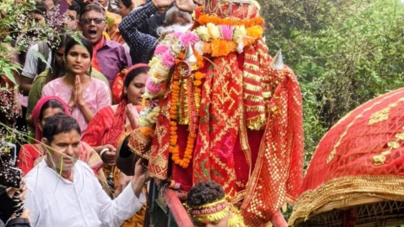 मेरी मैत की ध्याणी, तेरू बाटू हेरदू रोलु : कैलाश को चली मां नंदा की डोली