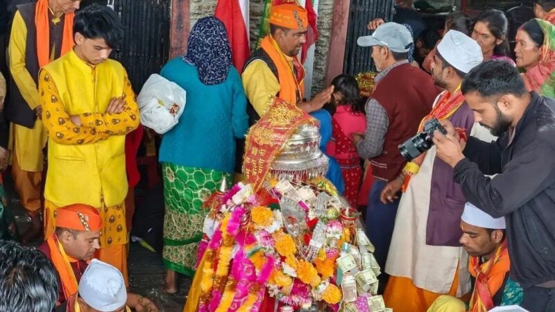 नंदा की डोलियों का पड़ावों पर हुआ स्वागत, जागरों से दी अगले पड़ाव की विदाई