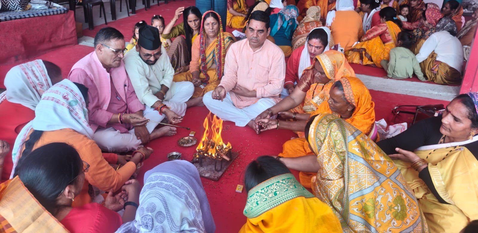 हवन-यज्ञ और योग साधना के साथ संपन्न हुआ शिविर
