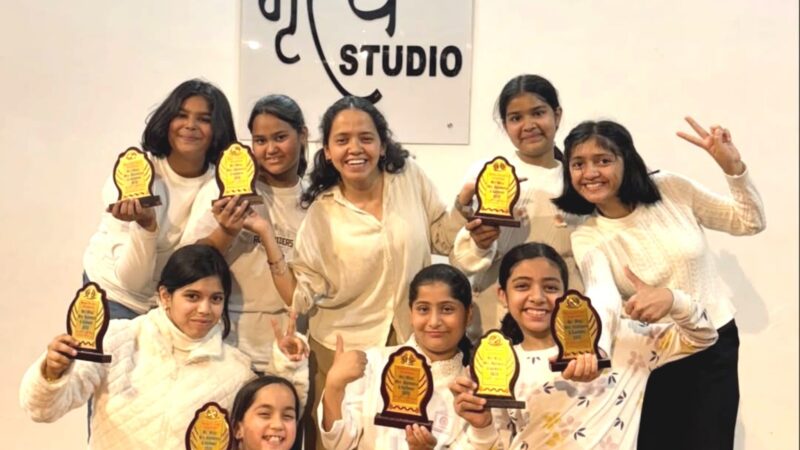 कभी टीवी देखकर सीखा डांस, आज कोटद्वार के बच्चों और महिलाओं के लिए बना रहीं मंच – जानिए शिल्पा की कहानी