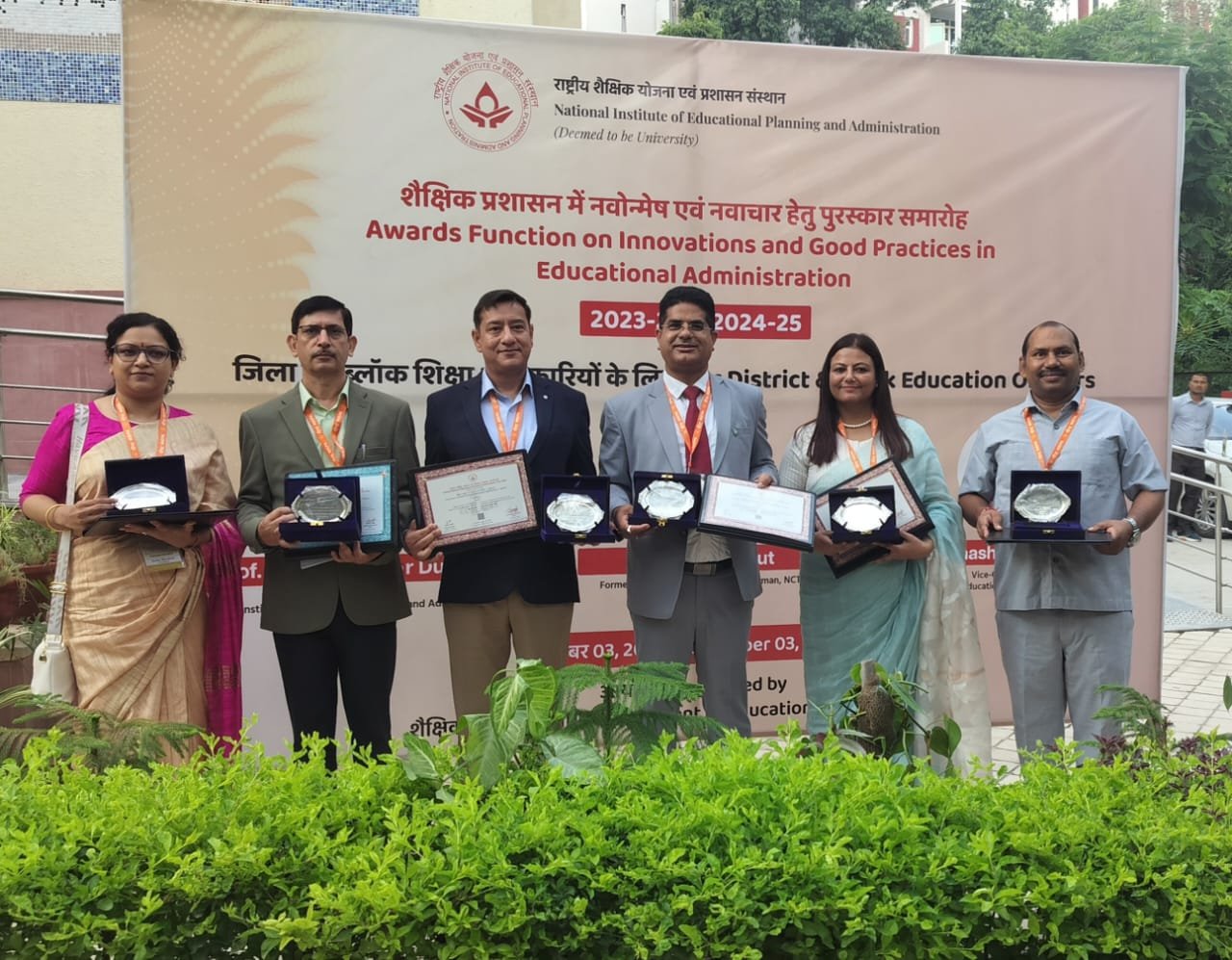 राष्ट्रीय मंच पर चमका पौड़ी का शिक्षा मॉडल, चड़ीगांव और बीरोंखाल के शिक्षा अधिकारियों को मिला राष्ट्रीय सम्मान