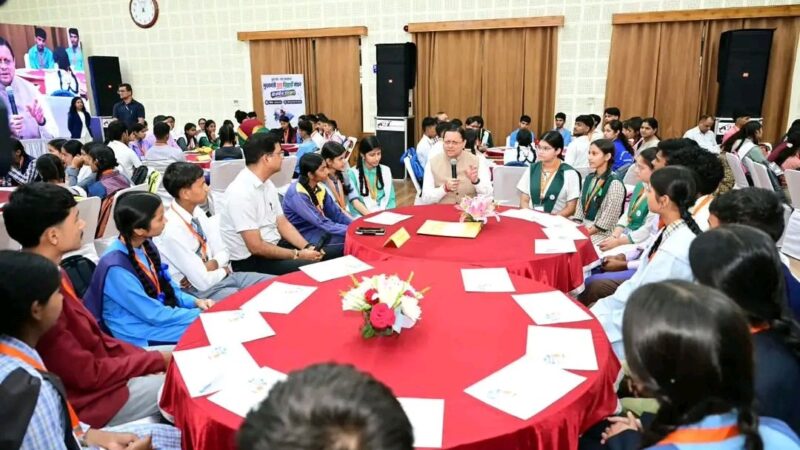 10वीं और 12वीं कक्षा के विद्यार्थियों को टैब देगी सरकार – CM धामी