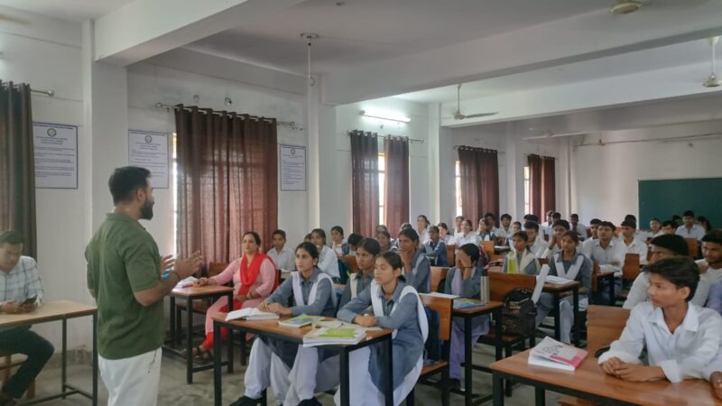 कोटद्वार : डिजिटल साक्षरता शिविर में विद्यार्थियों को साइबर सुरक्षा की जानकारी