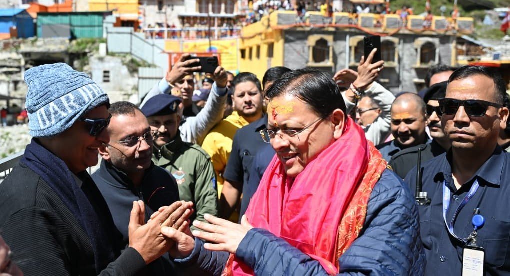 बदरीनाथ के कायाकल्प पर सीएम धामी की नजर, मौके पर परखी मास्टर प्लान की रफ्तार