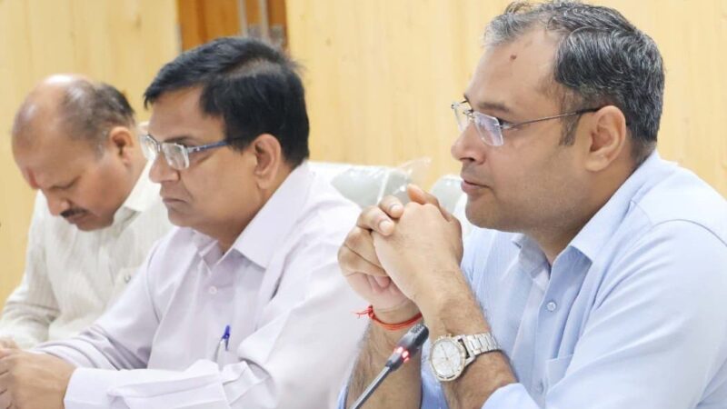 लंबित राजस्व वादों पर चलेगा विशेष अभियान – डीएम