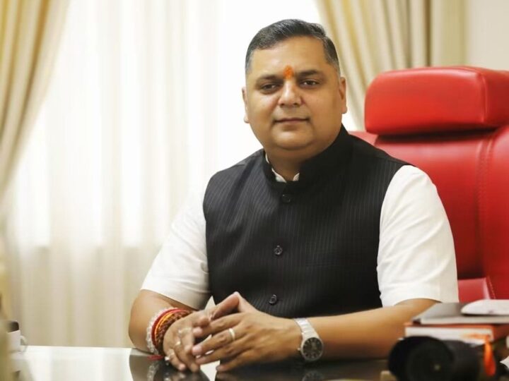 सीमित संसाधनों से सशक्त मीडिया संस्थान तक : आशीष कुमार ध्यानी की संघर्षपूर्ण पत्रकारिता यात्रा