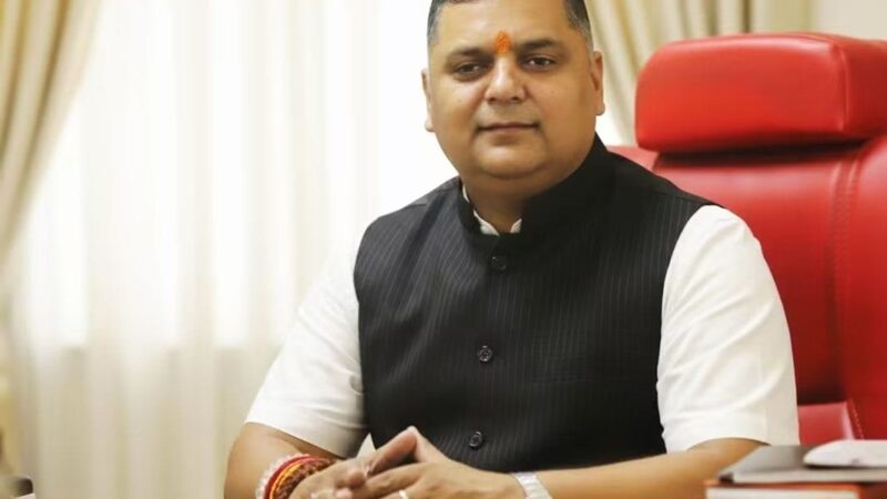 सीमित संसाधनों से सशक्त मीडिया संस्थान तक : आशीष कुमार ध्यानी की संघर्षपूर्ण पत्रकारिता यात्रा