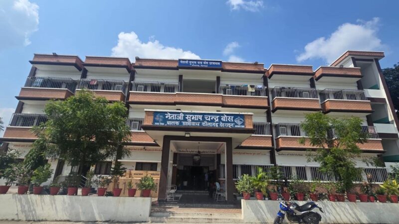 छत पर सौर ऊर्जा, कमरों में ठंडी हवा और बच्चों के सपनों को नई उड़ान, धामी सरकार की पहल से जरूरतमंद बच्चों के लिए संवर रहा सुरक्षित आशियाना