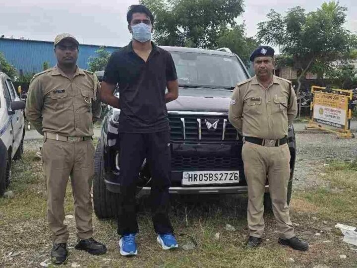 आवासीय कॉलोनी मे कार से स्टंटबाजी करना पडा भारी, शान्ति भंग मे हुड़दंगी गिरफ्तार, कार सीज