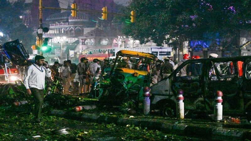 लाल किले के पास वाहन विस्फोट : लाल मंदिर के पास कार खड़ी करने की कोशिश नाकाम होने पर बदला रास्ता