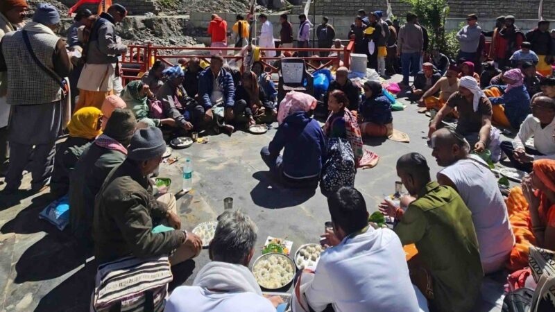 पितृ पक्ष में बदरीनाथ धाम में उमड़ा आस्था का सैलाब