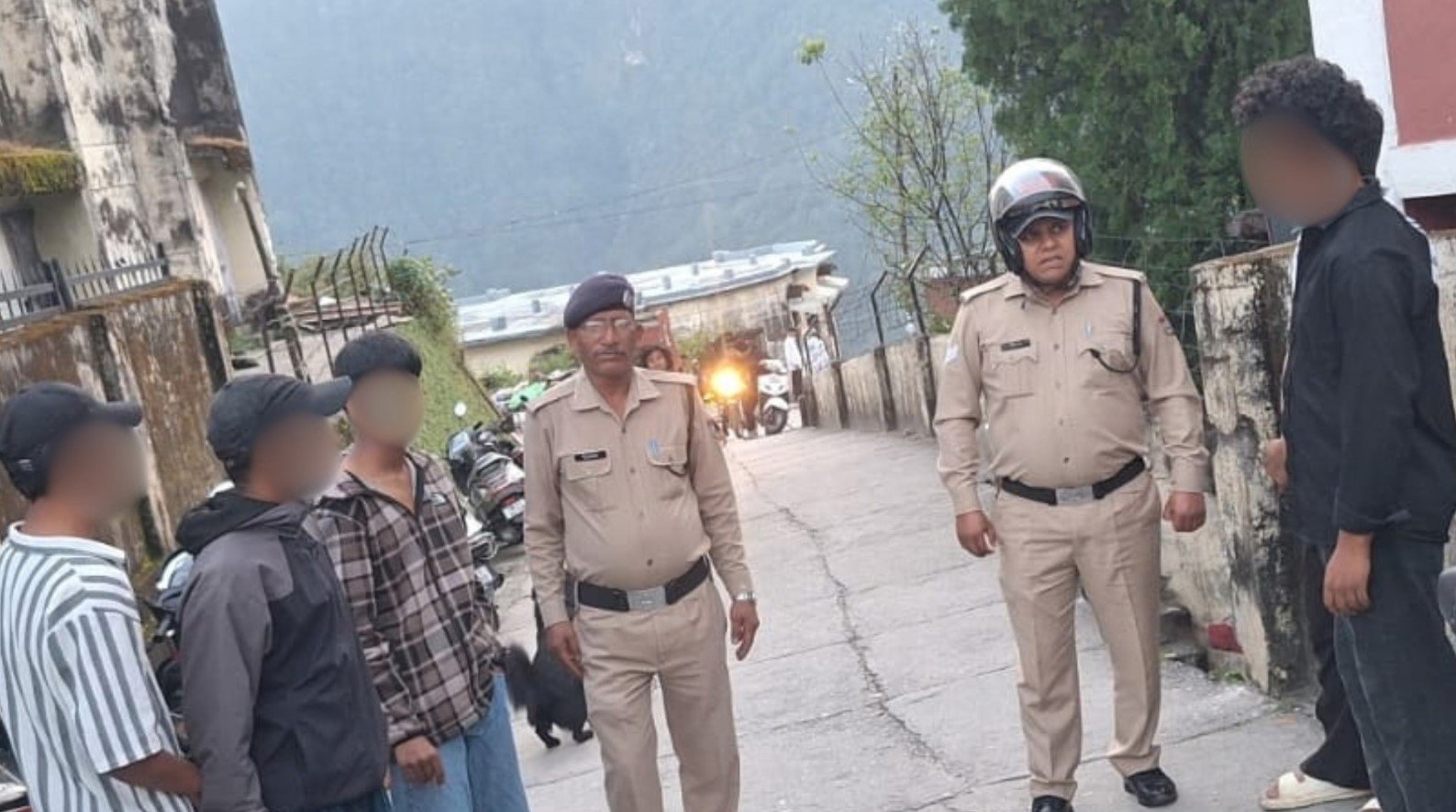 नशाखोरी व छेड़छाड़ पर पुलिस सख्त, हुड़दंगियों की अब खैर नहीं, ड्रोन से नजर