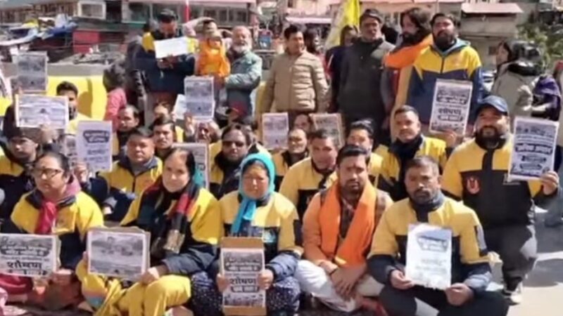 आर-पार की लड़ाई के मूड में बदरी-केदार के अस्थाई कर्मचारी