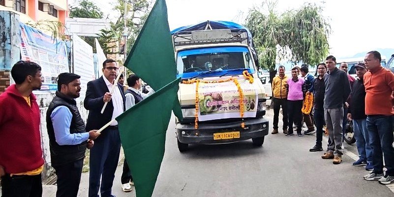 चमोली की कीवी पहली बार दिल्ली की मंडी में, 200 कुंतल की खेप रवाना