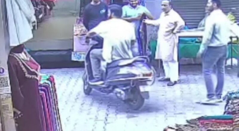 सोशल मीडिया कमेंट से भड़का विवाद, मोहम्मद दीपक पर गाली-गलौज और जान से मारने की धमकी का आरोप
