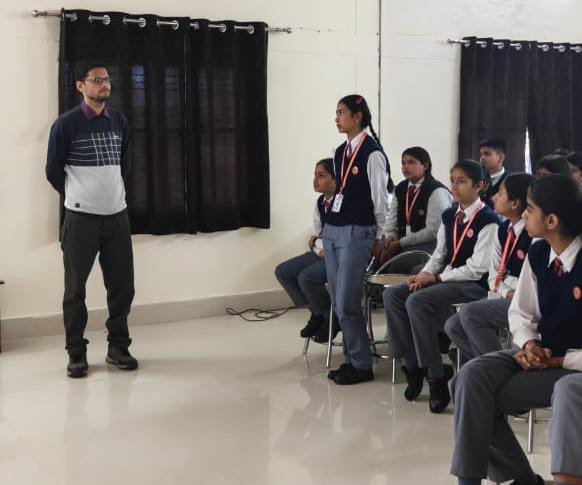 आर्मी पब्लिक स्कूल लैंसडाउन में मूल्यपरक शिक्षा पर विशेष सत्र आयोजित