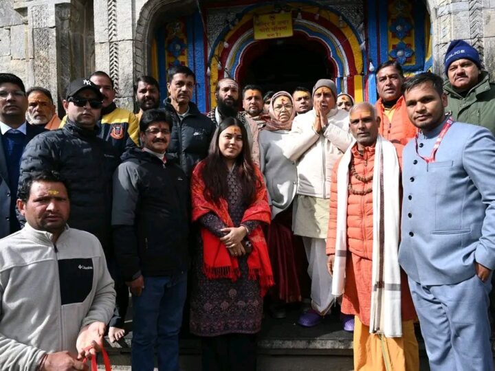 राज्यपाल डॉ. ढाल सिंह बिसेन ने शपथ के बाद पहली बार किए बाबा केदारनाथ के दर्शन