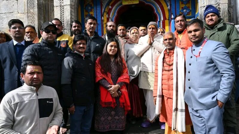 राज्यपाल डॉ. ढाल सिंह बिसेन ने शपथ के बाद पहली बार किए बाबा केदारनाथ के दर्शन