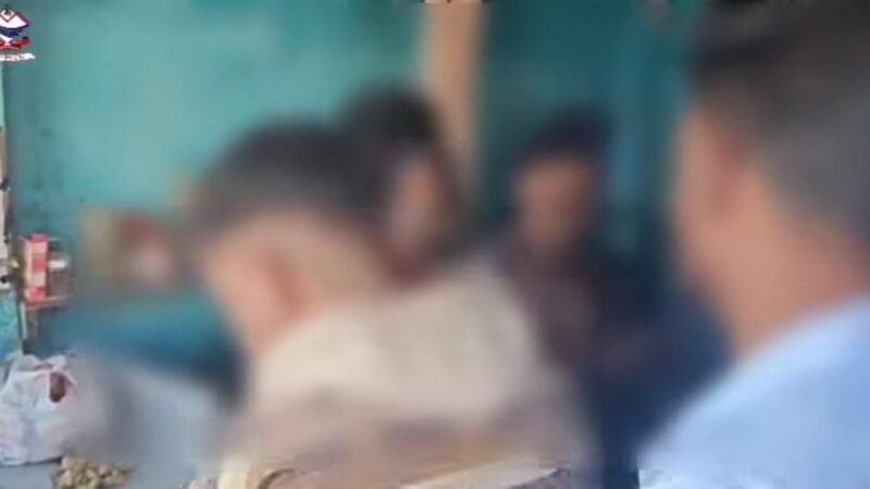पौड़ी गढ़वाल : होटल में बैठाकर शराब पिलानी पड़ी भारी, होटल स्वामी गिरफ्तार