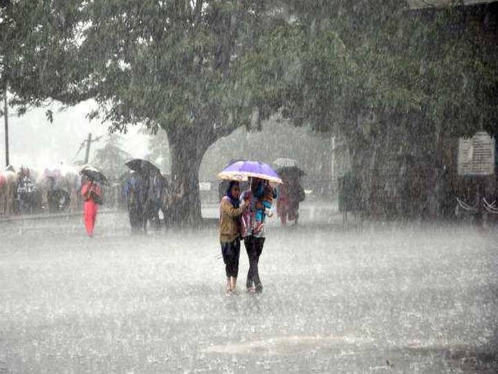 उत्तराखंड में मौसम बिगड़ने के आसार, पांच जिलों में ऑरेंज अलर्ट; सीएम धामी ने अधिकारियों को किया अलर्ट