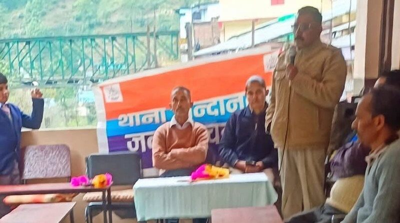 साइबर ठगी से बचाव, नशे से दूरी और गलत स्पर्श पर चुप्पी तोड़ने का संदेश