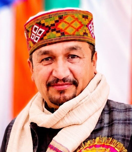 शंख पर सतपाल महाराज के बयान से गरमाई बदरीनाथ की सियासत