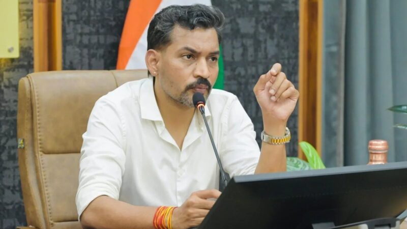 बारिश से क्षतिग्रस्त सड़कों को लेकर प्रशासन सख्त, देहरादून के प्रमुख एवं आंतरिक मार्गों का होगा स्थलीय निरीक्षण