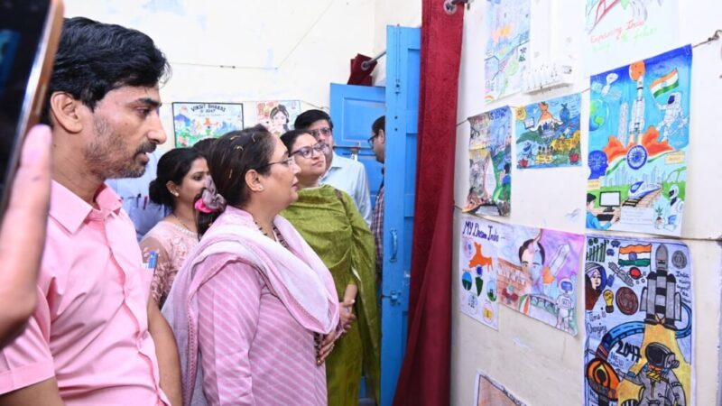 सात ब्लॉकों के बच्चों ने रंगों और शब्दों में सजाया भारत का सपना, ‘मेरे सपनों का भारत’ में दिखी नई पीढ़ी की सोच