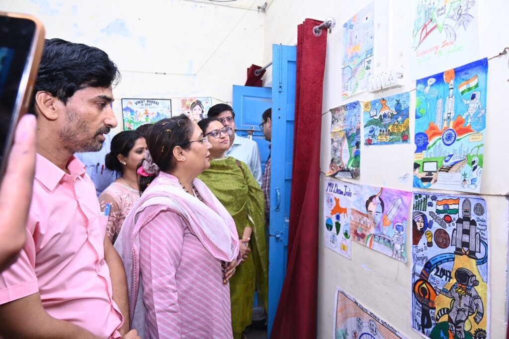 सात ब्लॉकों के बच्चों ने रंगों और शब्दों में सजाया भारत का सपना, ‘मेरे सपनों का भारत’ में दिखी नई पीढ़ी की सोच