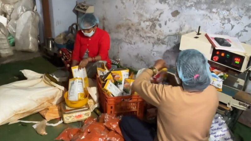 संजीव के “मांजी मसाले” ने पहाड़ में जमाई धाक, कई जिलों तक पहुंचा कारोबार
