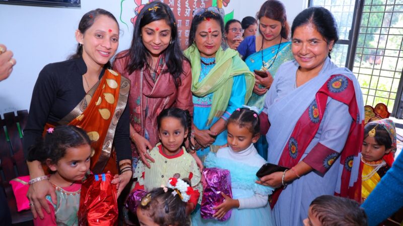 डीएम स्वाति एस. भदौरिया की पहल से बदलेगी आंगनबाड़ी की तस्वीर, प्रोजेक्ट बचपन से 57 केंद्र आधुनिक
