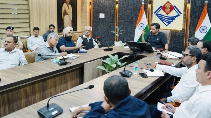 विधानसभा चुनाव-2027 : देहरादून में 23 अक्टूबर से ईवीएम की तकनीकी जांच, डीएम ने राजनीतिक दलों से मांगा सहयोग